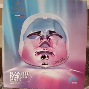 Flawless Face LED "touch" Facial mask 7 professional treatment setting see color